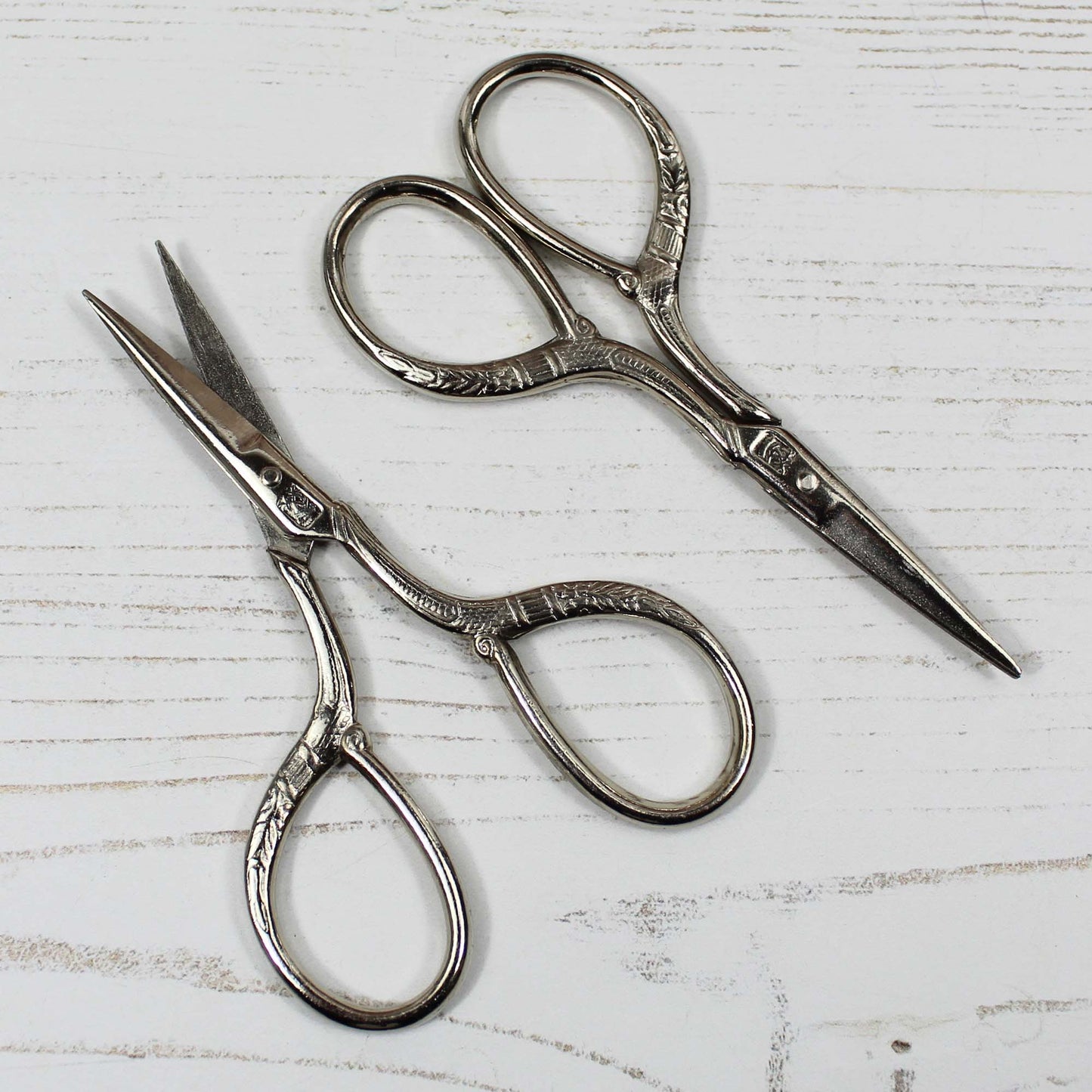 Small Sewing Scissors for Fine Detail Embroidery Threads & Cotton