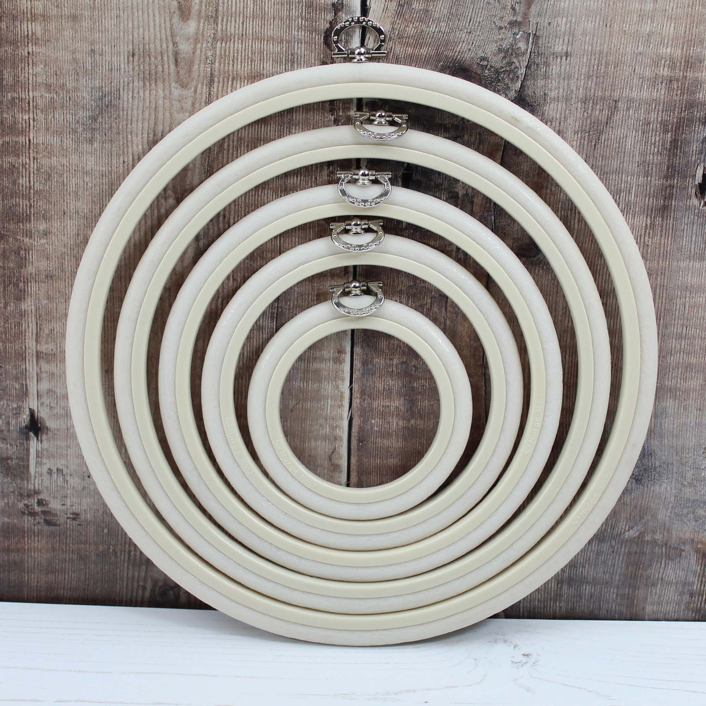 Nurge White Round Flexi Hoops