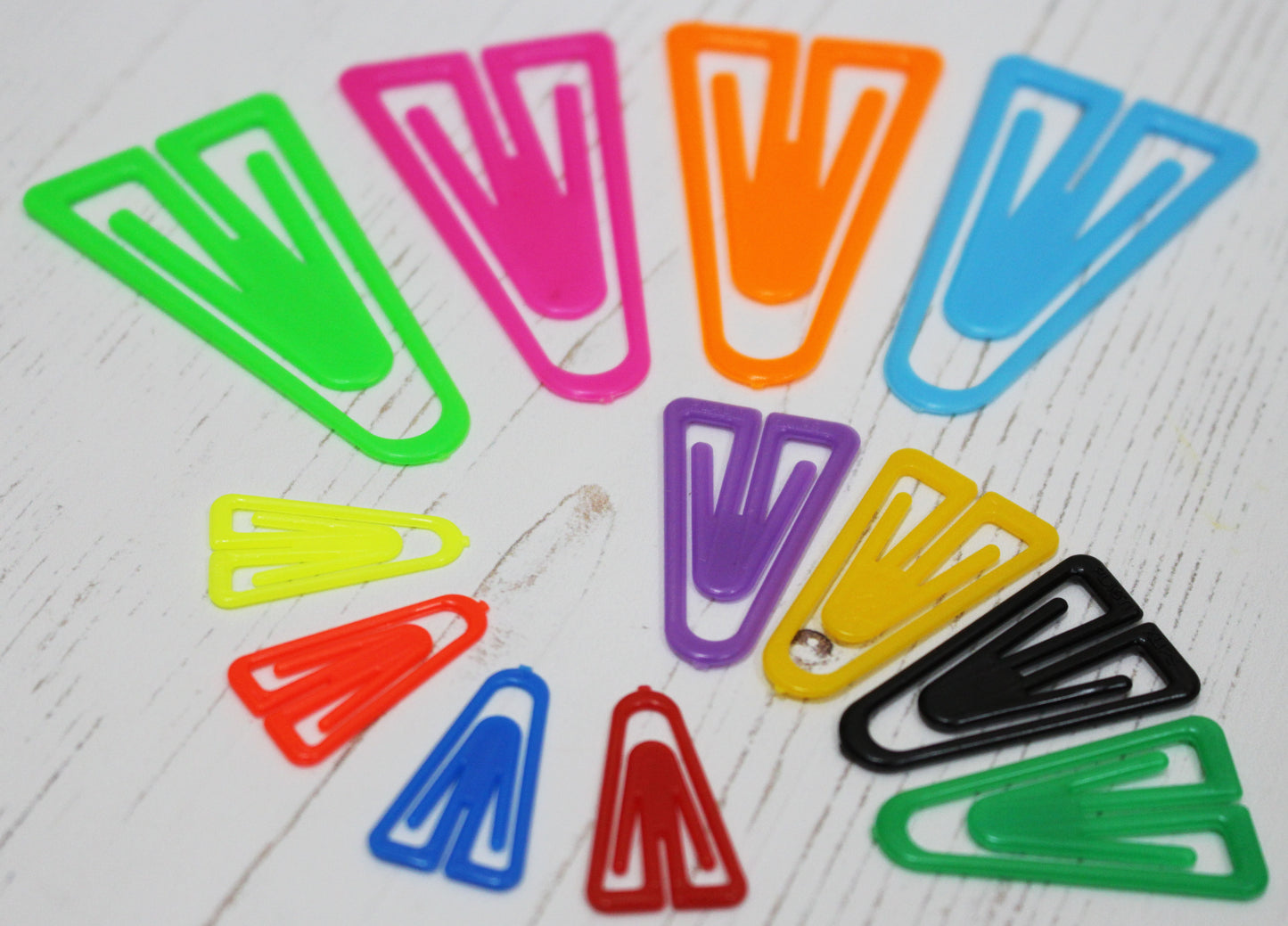 Laurel Plastic Paper Clips