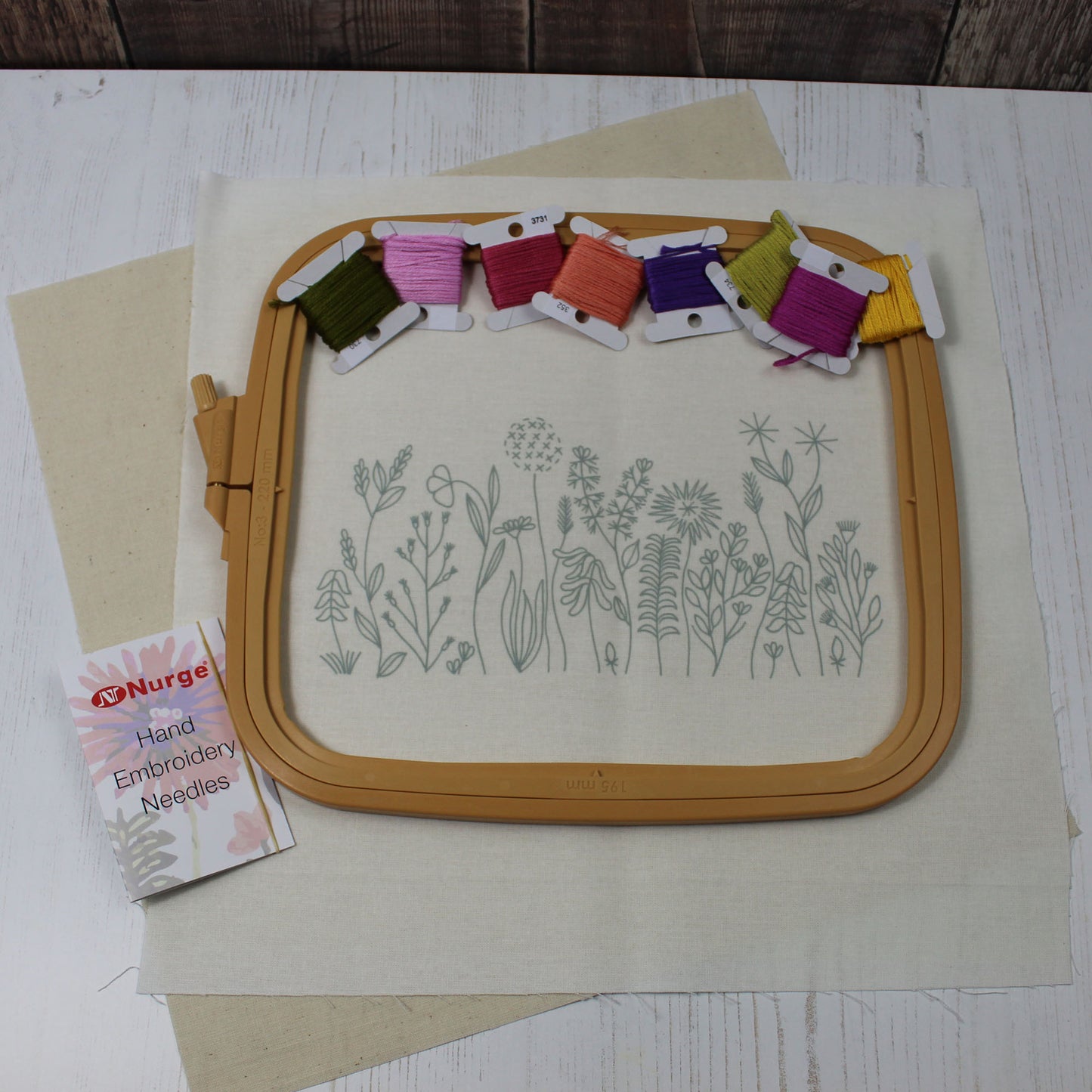 Nurge Meadow Flowers Embroidery Kit