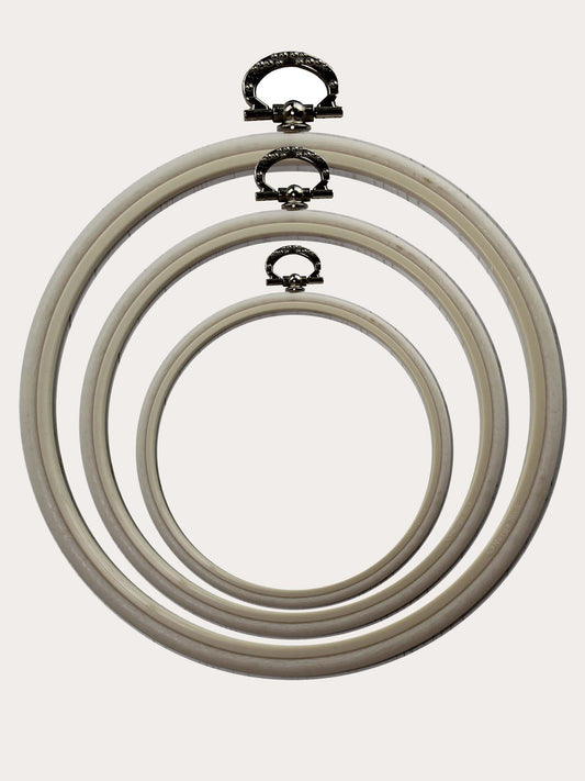 Nurge White Round Flexi Hoops