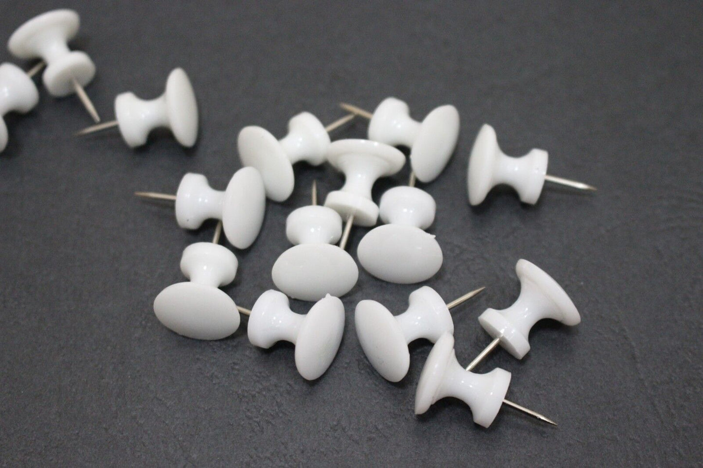 Jumbo Push Pins